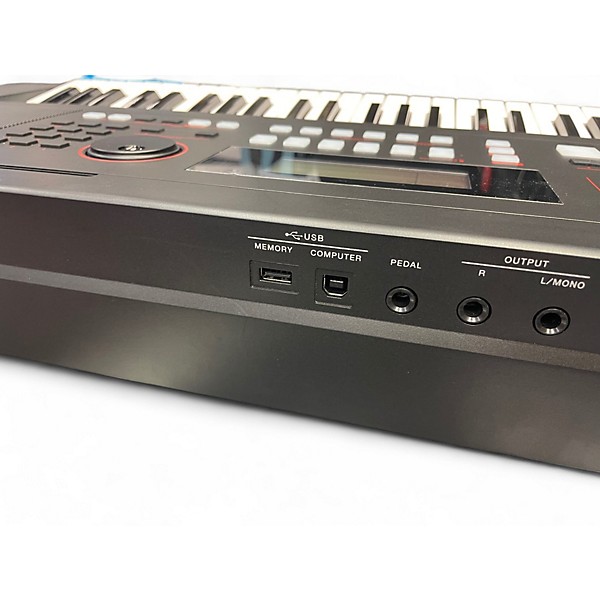 Used Roland e x50 Arranger Keyboard