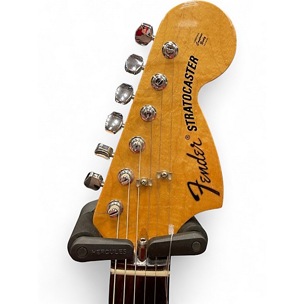 Used Fender Classic Series '70s Stratocaster 3 Tone Sunburst Solid Body Electric Guitar