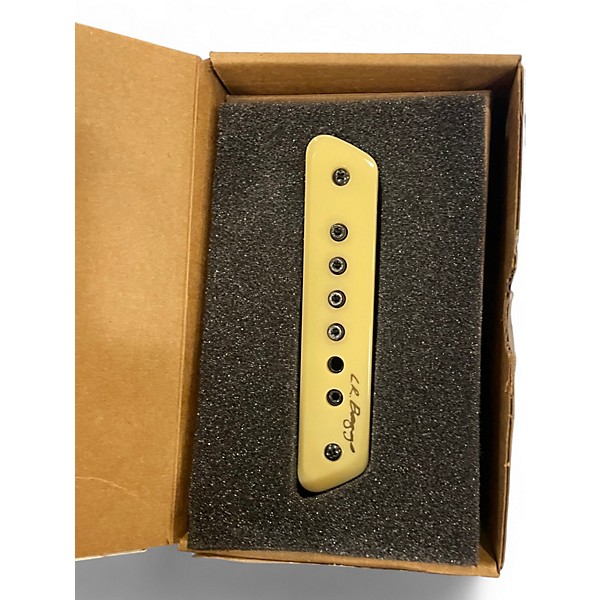 Used LR Baggs M1 3 Color Sunburst Acoustic Guitar Pack