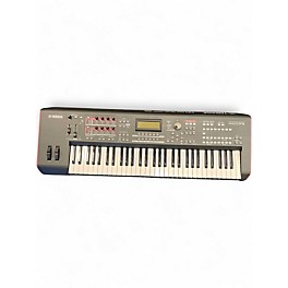 Used Yamaha MOXF6 61 Key Keyboard Workstation