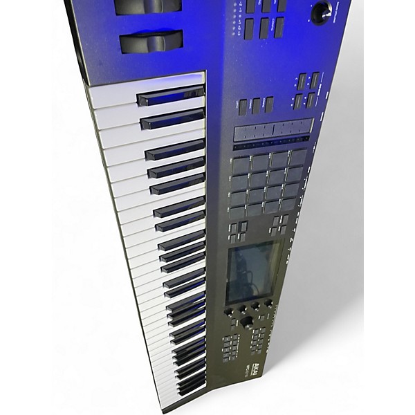 Used Akai Professional MPC KEYS 61 Production Controller