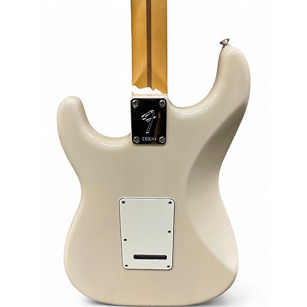 Used Fender PLAYER II STRAT WHITE Solid Body Electric Guitar
