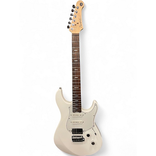 Used Yamaha Pacifica Deluxe Classic White Solid Body Electric Guitar
