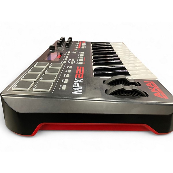 Used Akai Professional MPK225 25-Key MIDI Controller