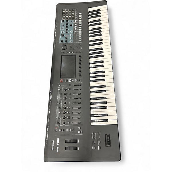 Used Roland Fantom 6 Keyboard Workstation