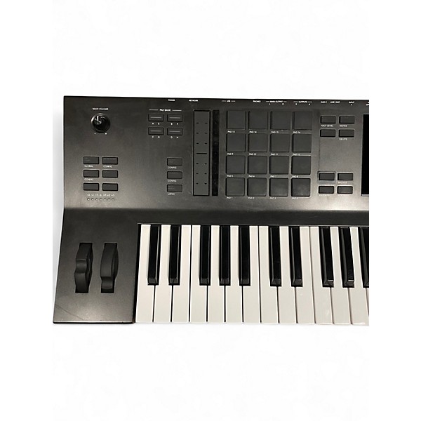Used Akai Professional MPC Key 61 Keyboard Workstation