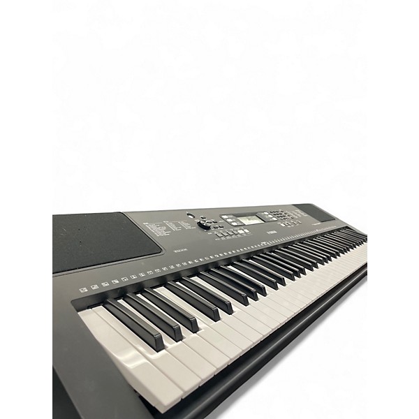 Used Yamaha PSREW300 76 Key Portable Keyboard