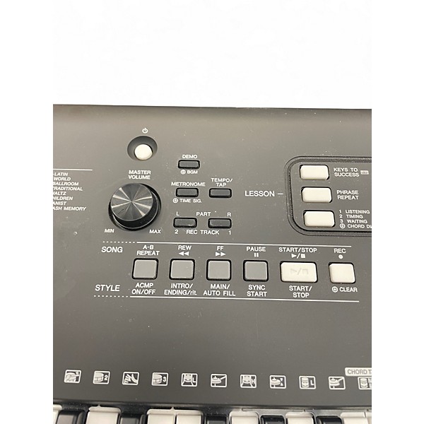 Used Yamaha PSREW300 76 Key Portable Keyboard