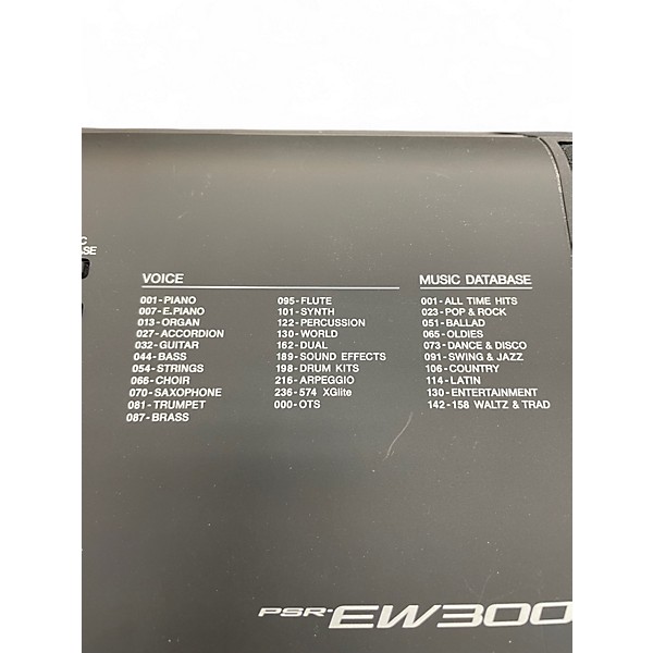 Used Yamaha PSREW300 76 Key Portable Keyboard