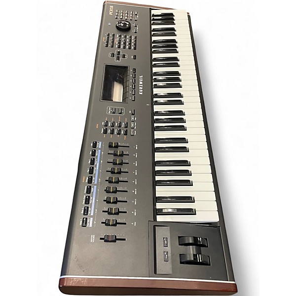 Used Kurzweil pc3k6 Arranger Keyboard