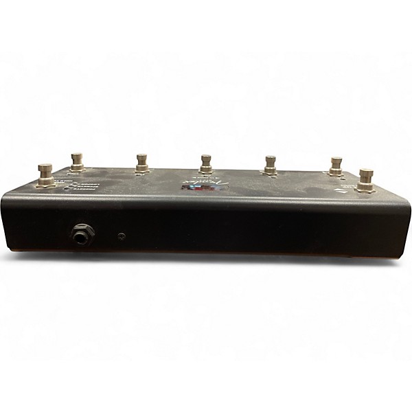 Used Fender GTX7 Pedal Board