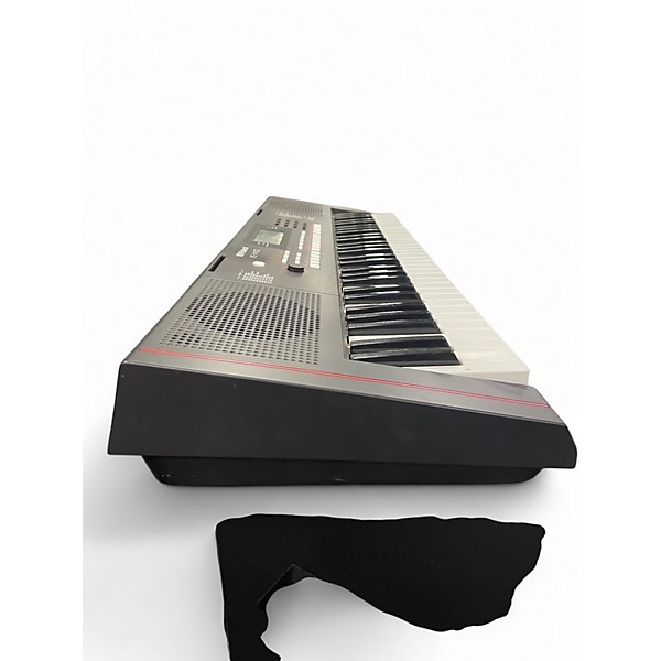 Used Roland ex10 Arranger Keyboard