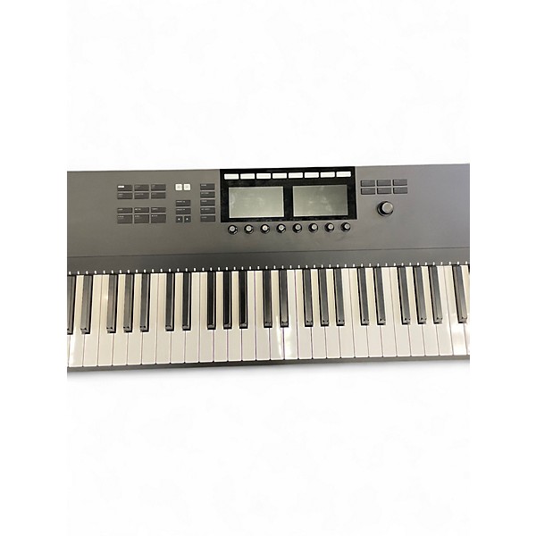 Used Native Instruments Komplete Kontrol S88 MK2 MIDI Controller
