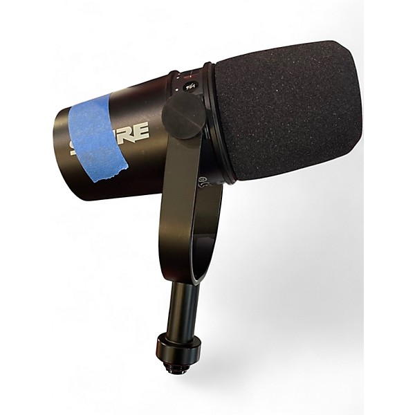 Used Shure MV7 Dynamic Microphone