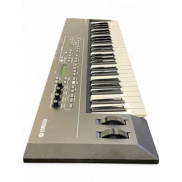 Used Yamaha KX49 49 Key MIDI Controller