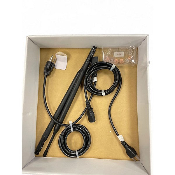 Used Carvin EM900 In Ear Wireless System