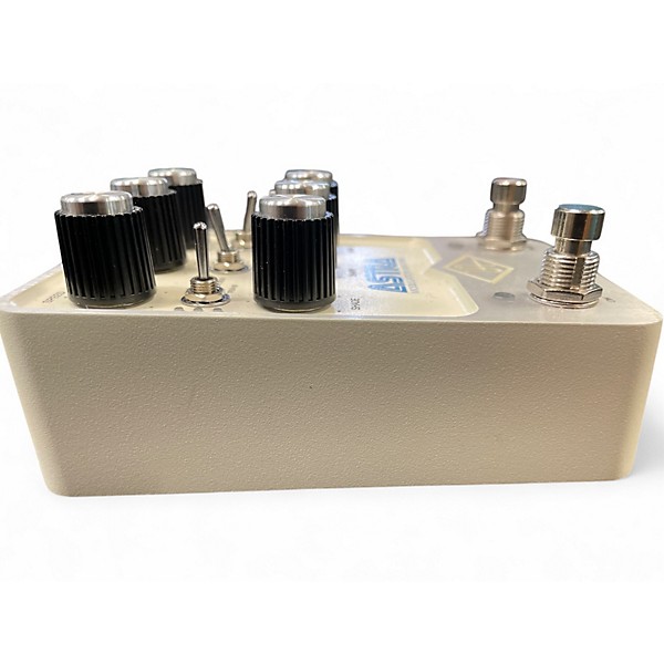 Used Universal Audio Astra Modulation Machine Pedal