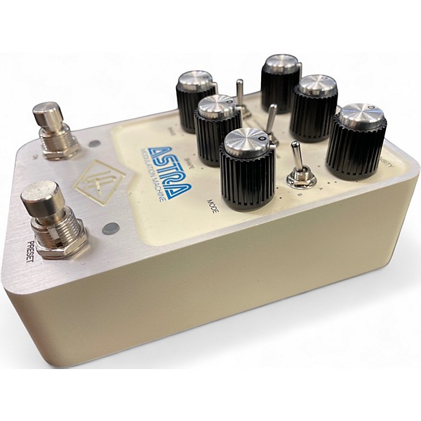 Used Universal Audio Astra Modulation Machine Pedal