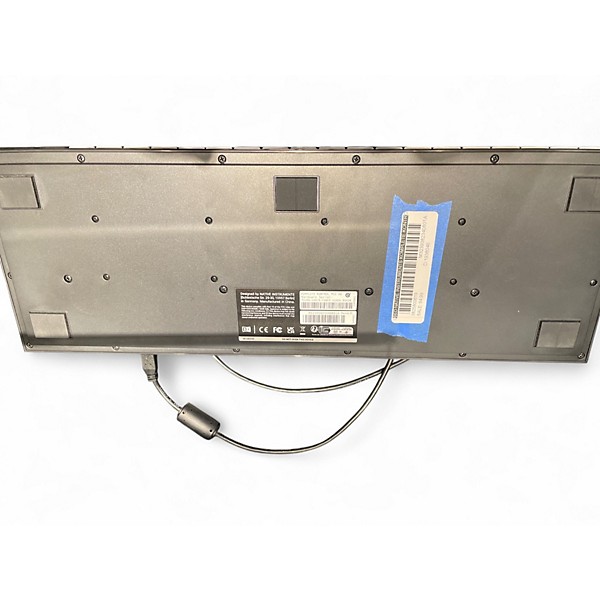 Used Native Instruments KOMPLETE KONTROL M32 MIDI Controller