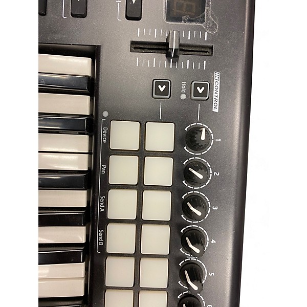 Used Novation Launchkey 25 Key MIDI Controller
