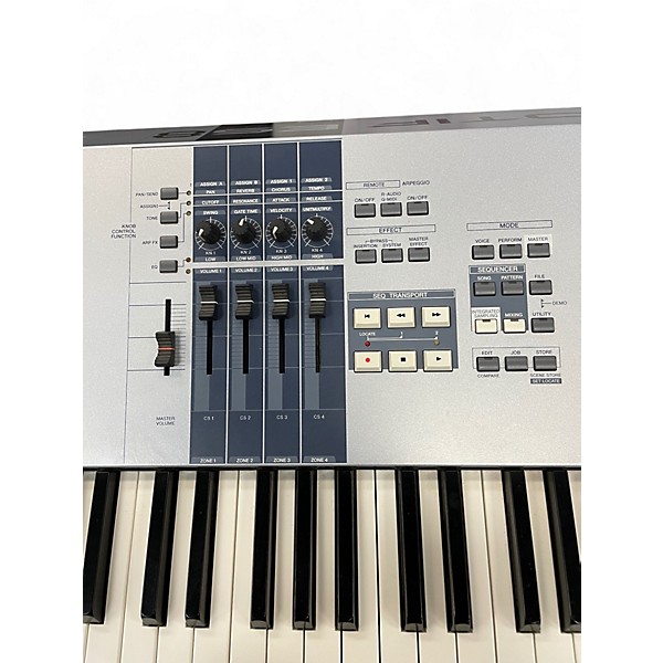 Used Yamaha Motif ES8 88 Key Keyboard Workstation