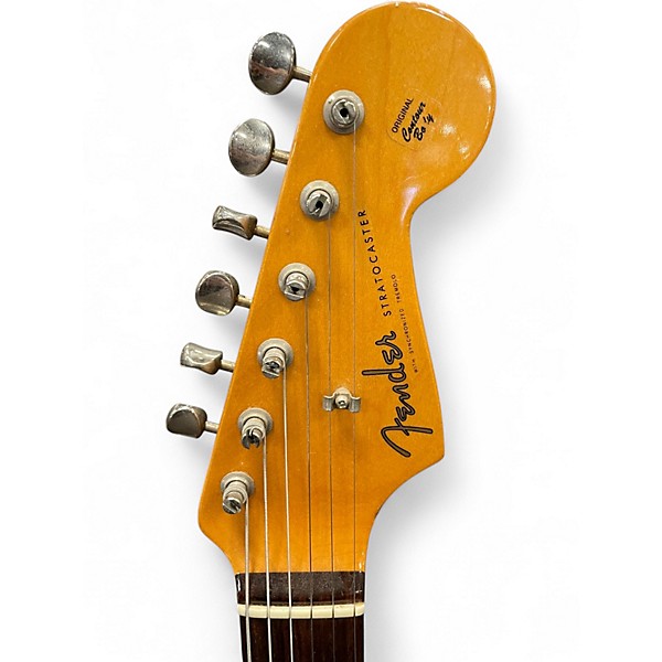 Used Fender American Vintage '62 Stratocaster 3 Color Sunburst Solid Body Electric Guitar