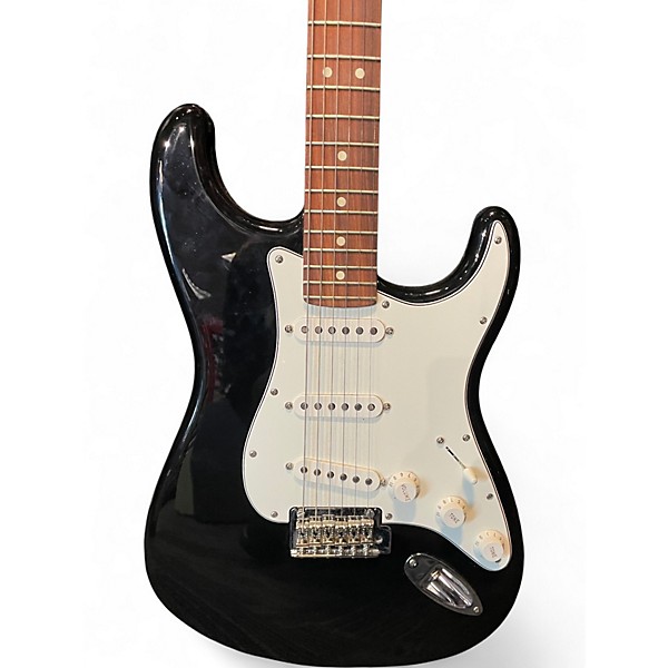 Used 2022 Fender Player Stratocaster Black Solid Body Electric Guitar