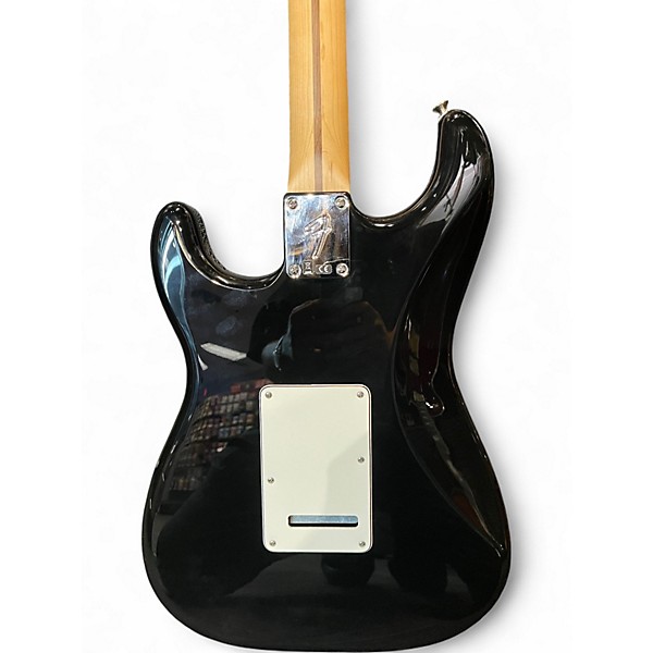 Used 2022 Fender Player Stratocaster Black Solid Body Electric Guitar