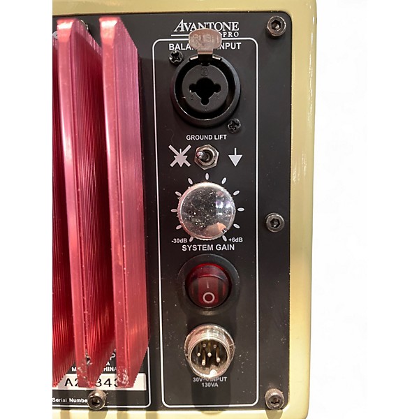 Used Avantone Mixcube 5.25" Powered Monitor