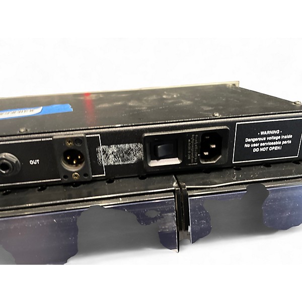 Used Behringer PEQ305 Equalizer