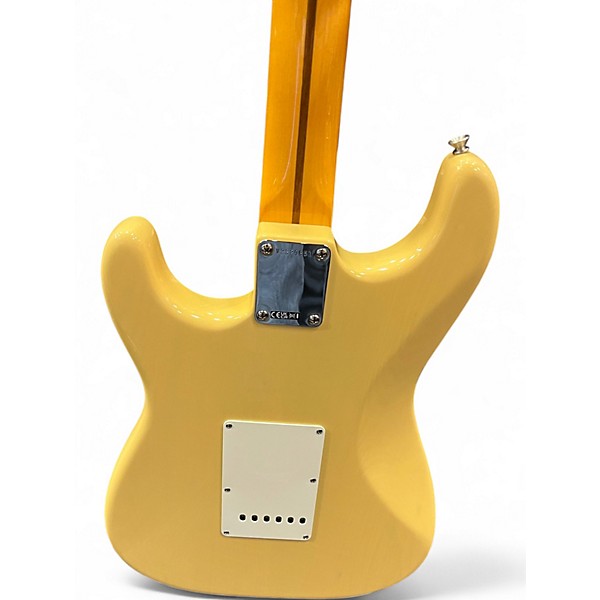 Used Fender 1957 American Vintage Stratocaster Blonde Solid Body Electric Guitar