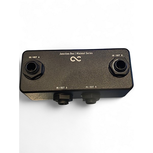 Used One Control Minimal Series Pedal Board Junction Box with BJF Buffer Pedal
