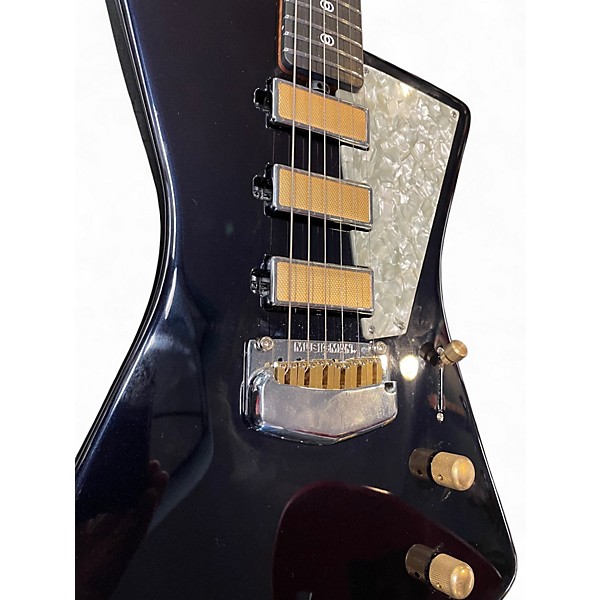 Used Ernie Ball Music Man ST VINCENT GOLDIE SILK CHARMEUSE Solid Body Electric Guitar