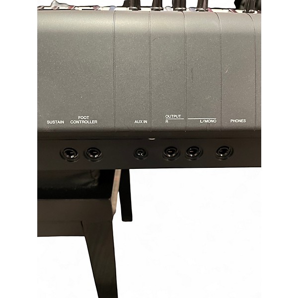 Used Yamaha MX88BK Synthesizer