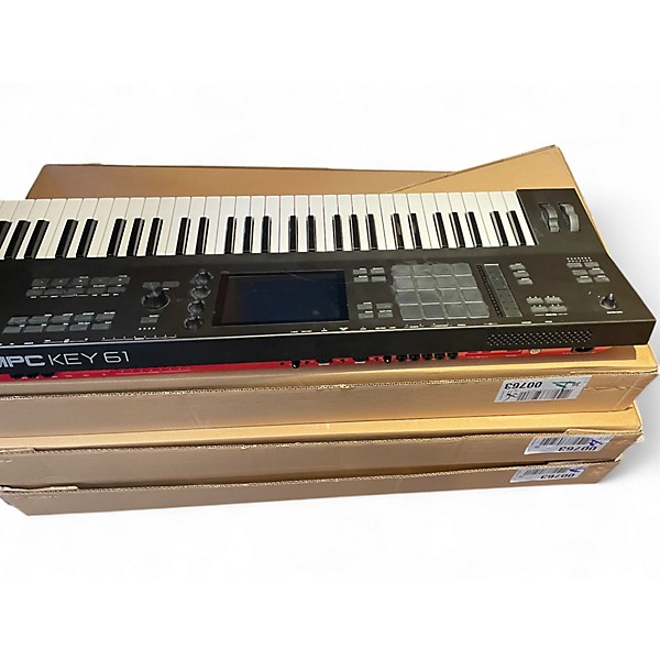 Used Akai  MPCKEY61 Keyboard Workstation