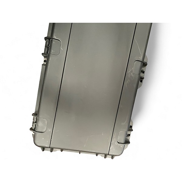 Used SKB 61 KEY HARDSHELL CASE WITH WHEELS Keyboard Case