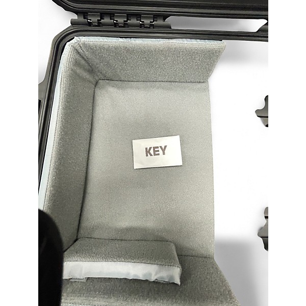 Used SKB 61 KEY HARDSHELL CASE WITH WHEELS Keyboard Case