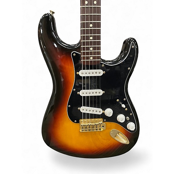 Used Fender Deluxe Players Stratocaster 3 Color Sunburst Solid Body Electric Guitar