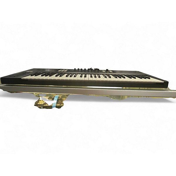 Used Native Instruments Komplete Kontrol S61 MIDI Controller