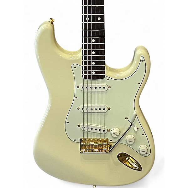 Used Fender Limited Edition "Daybreak" Stratocaster Olympic White Solid Body Electric Guitar