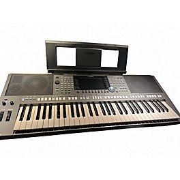 Used Yamaha PSRS970 61 Key Keyboard Workstation