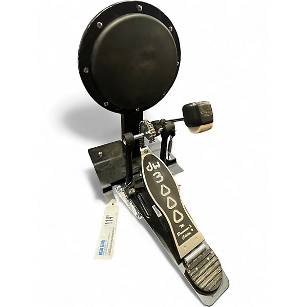 Used DW 3000 Series Single Single Bass Drum Pedal