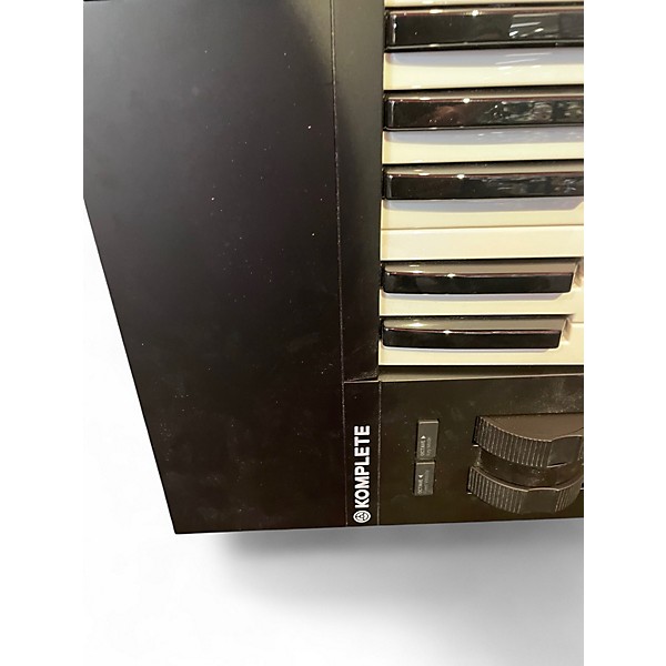 Used Native Instruments Komplete Kontrol A61 MIDI Controller