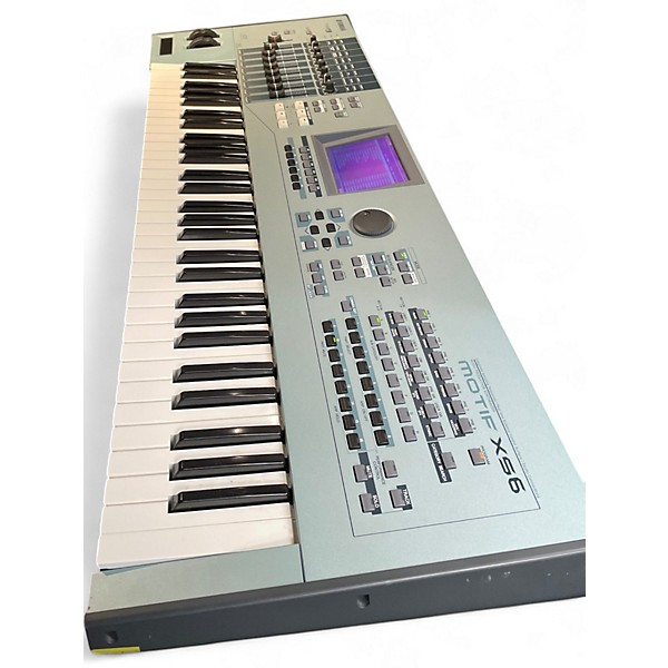 Used Yamaha Motif XS6 61 Key Keyboard Workstation