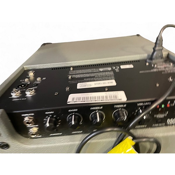 Used Peavey Max 100 Bass Combo Amp