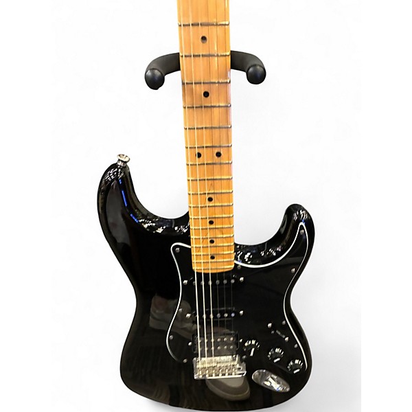 Used Fender American Standard Stratocaster Black Solid Body Electric Guitar