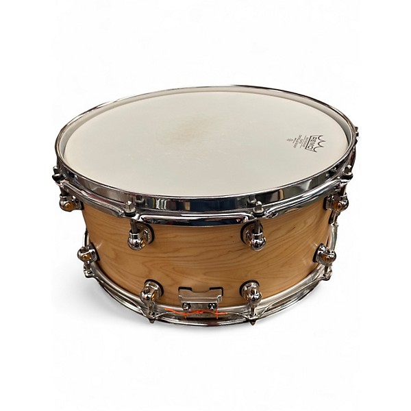 Used Pearl 14X6.5 MUSIC CITY CUSTOM MAPLE SATIN NATURAL Drum