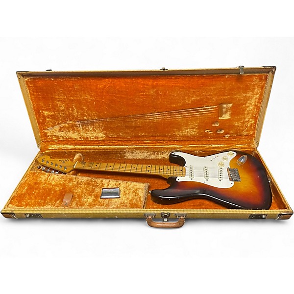 Vintage 1959 Fender Stratocaster 3 Tone Sunburst Solid Body Electric Guitar