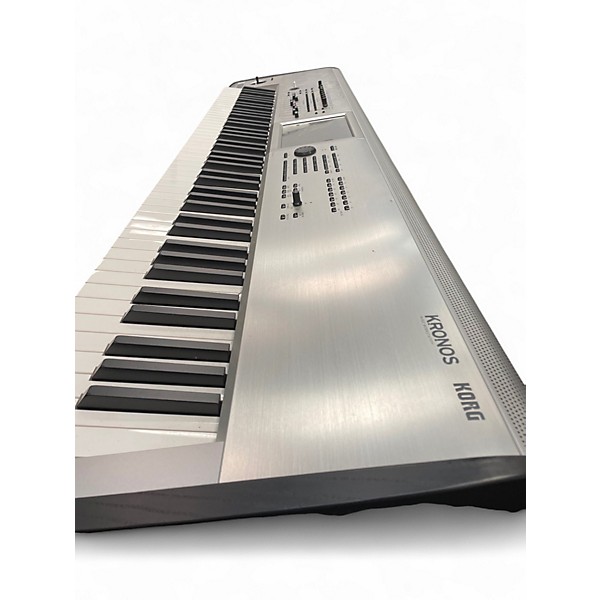 Used KORG Kronos X88 88 Key Keyboard Workstation