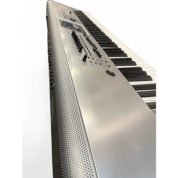 Used KORG Kronos X88 88 Key Keyboard Workstation